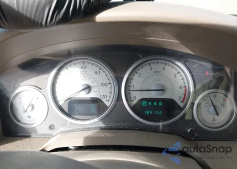 2009 Chrysler Town & Country Limited из США, поврежденный, VIN 2A8HR64XX9R513609